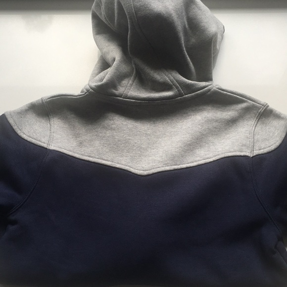 Fleece hoodie - Picture 6 of 8